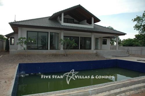 SOLD : Magnificent Pool Villa House East Pattaya